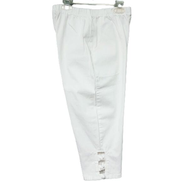 Womens White Capri Pants Denim Co Elastic Waist Pockets Size Small Crop Stretch - Picture 1 of 10